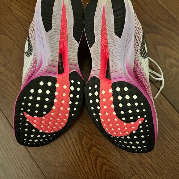 Nike Women's ZoomX Vaporfly Pink and White Athletic Running Shoes - Picture 4 of 8
